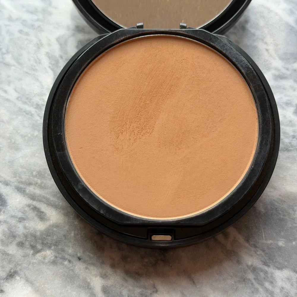 bareMinerals 100% authentic